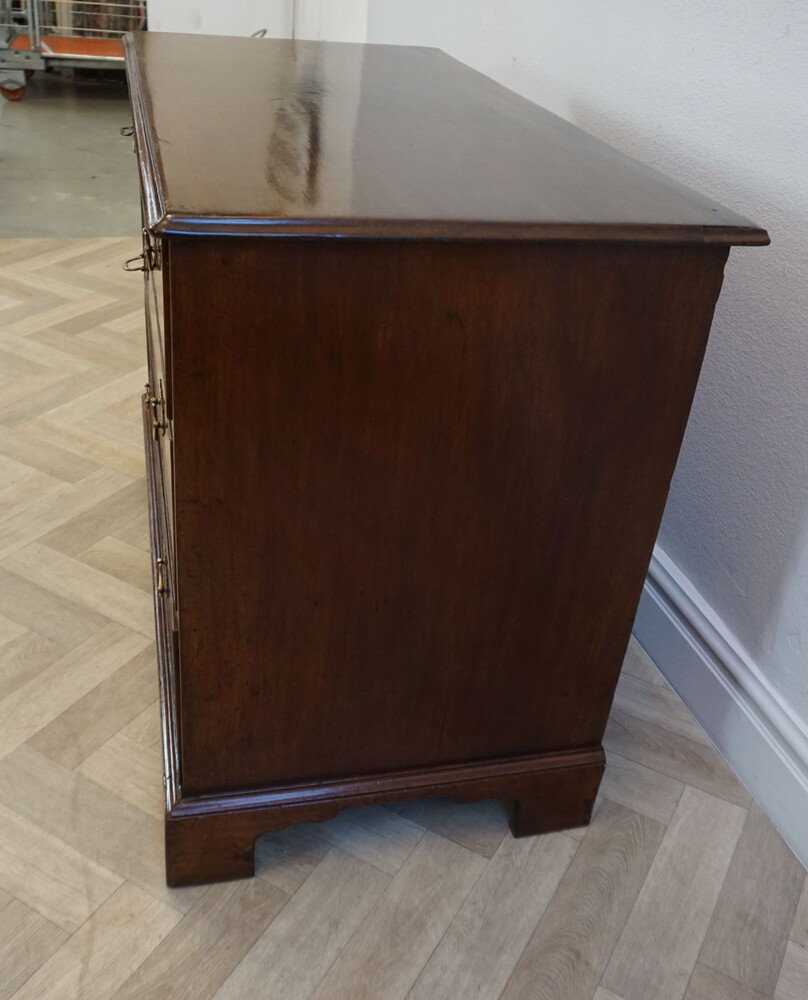 18th century mahogany chest of drawersSOLD