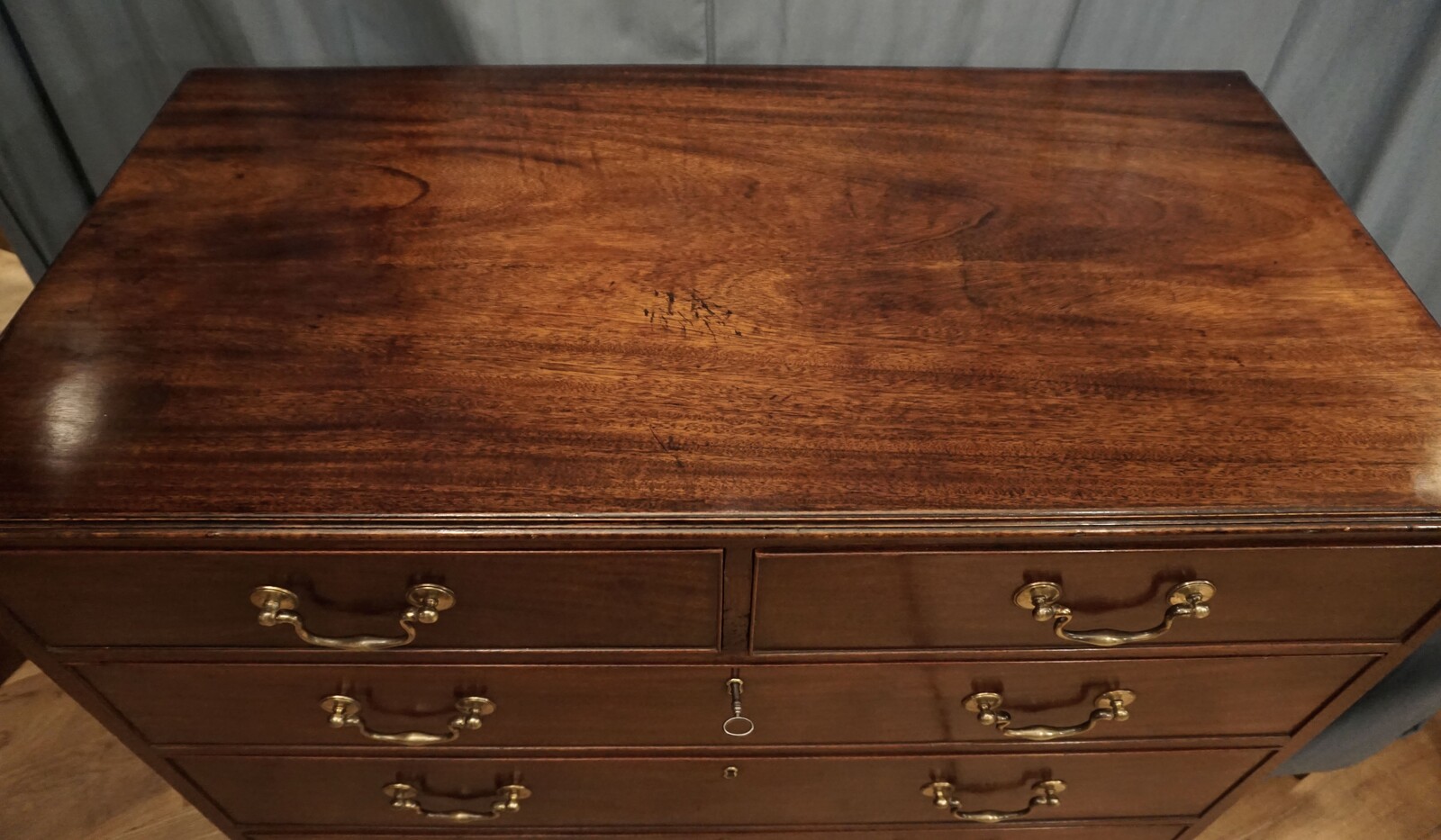 Georgian chest of drawers SOLD