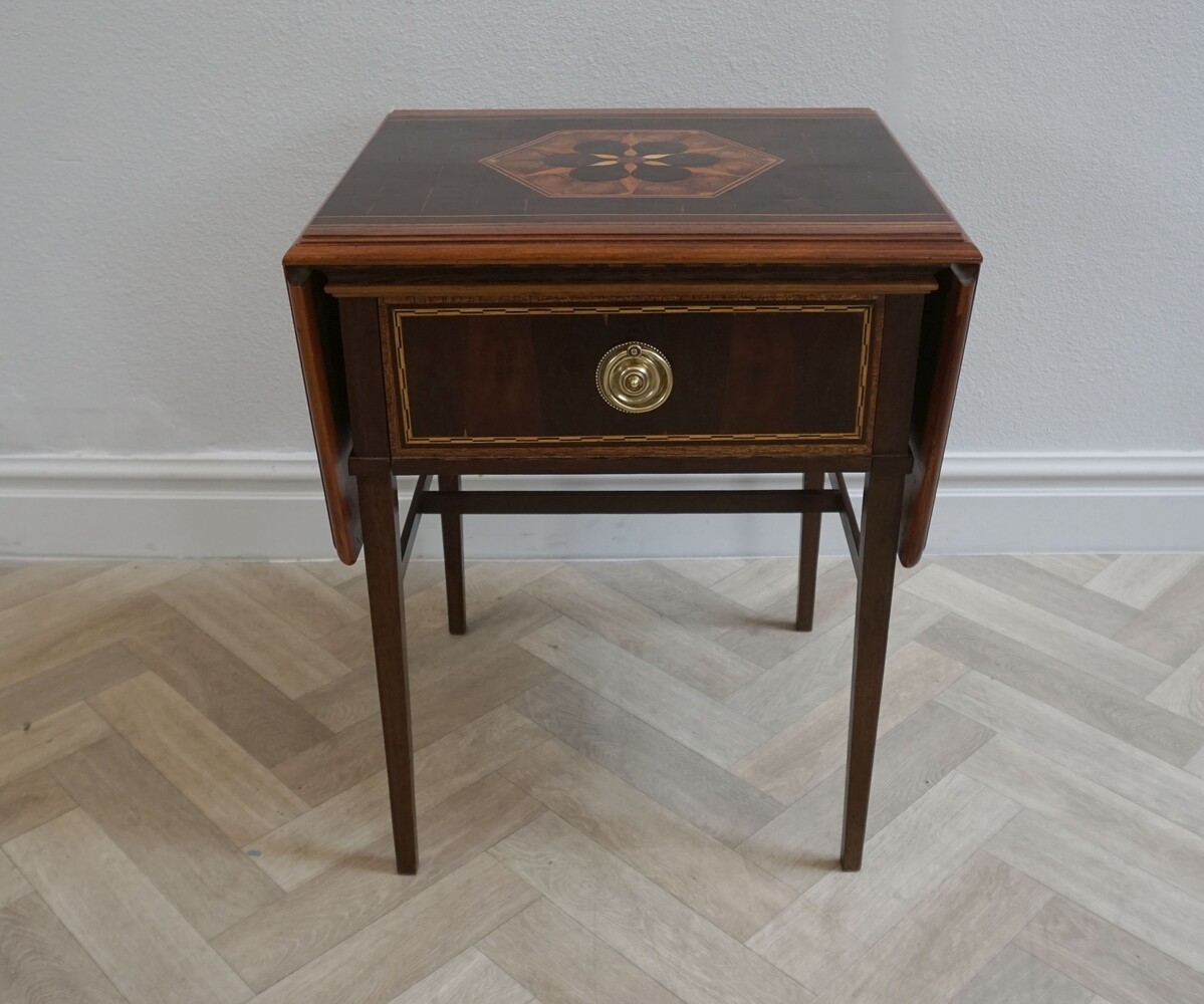 Oyster veneered pembroke tableSOLD