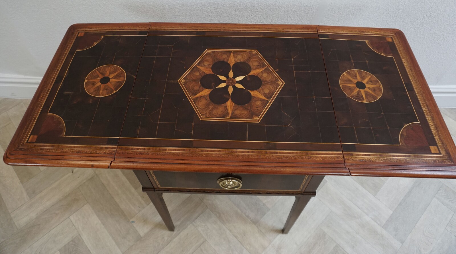 Oyster veneered pembroke tableSOLD